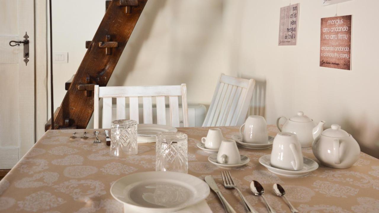 B&B E Home Restaurant S'Ispera Monolocale Uso Esclusivo Фони Екстериор снимка