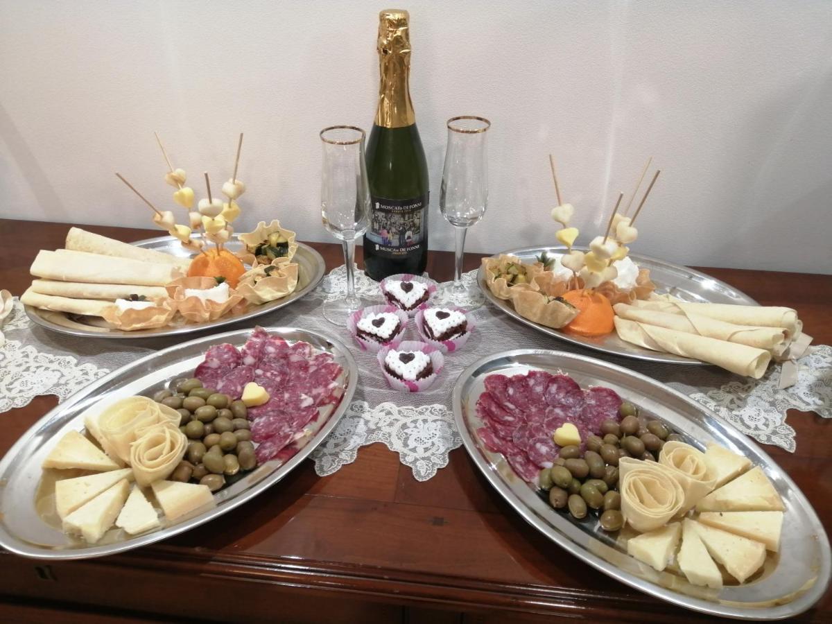 B&B E Home Restaurant S'Ispera Monolocale Uso Esclusivo Фони Екстериор снимка