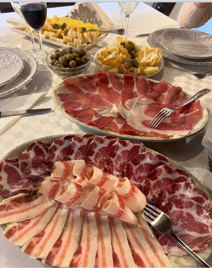 B&B E Home Restaurant S'Ispera Monolocale Uso Esclusivo Фони Екстериор снимка